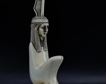 エジプト神話 女神マアト 彫刻 ユニークな女神マアト像 - ゴールドとブラックで利用可能 - 秩序