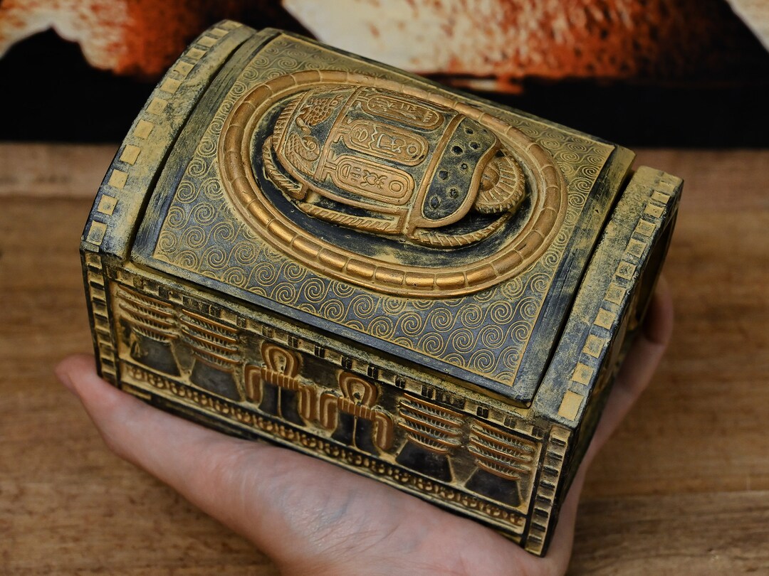 西*人様 古代エジプト　石彫り　スカラベ　箱付き　R76-1 古代エジプト 石彫り スカラベ 箱付き R76-1 （2025年最新