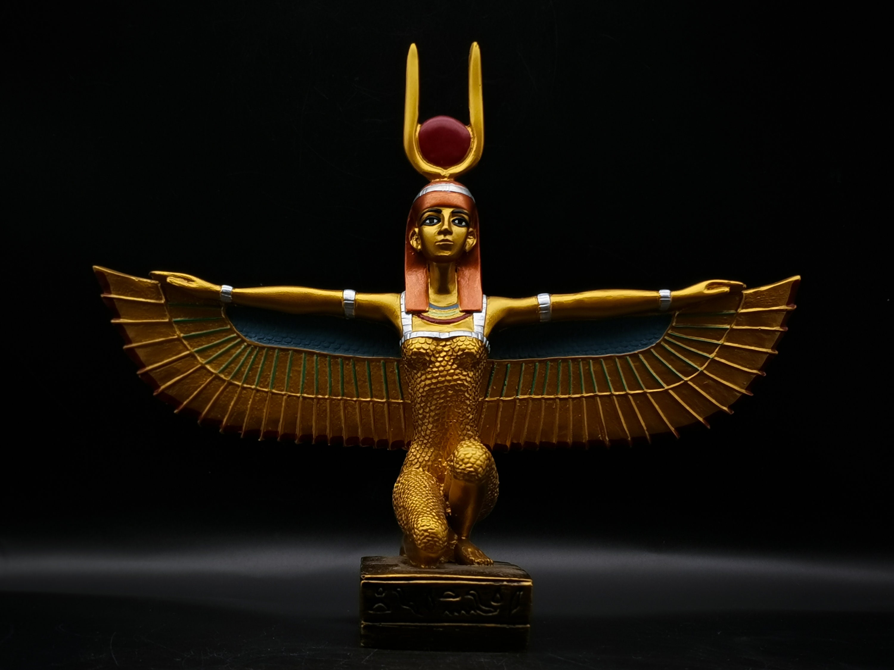 Egyptian Goddess Isis Open Wings large Statue 2 color made | Etsy