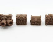 Treasure Chests 28mm - Assorted - includes a Mimic
