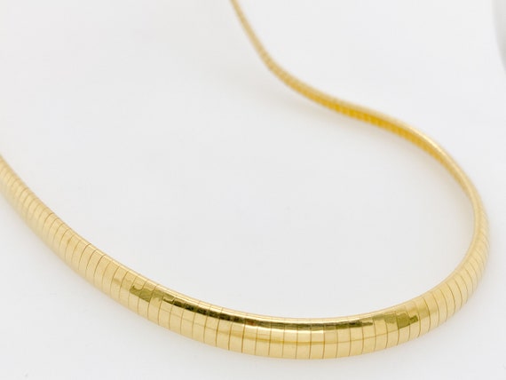 14 karat yellow gold omega chain - image 2