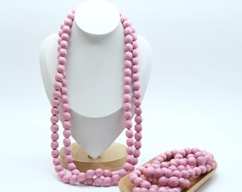 Light Pink Handmade Elegant Long Silk Beaded Necklace, Colorful & Lightweight Fashion Jewelry for Women, Retro Silk Bead Statement Piece