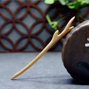 Handmade Wooden Hair Fork, Tree Branches One Prong Hair Stick, Wooden Minimalist Hair Sticks for Buns, Hair Accessories, Gift for Her Mom