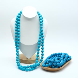 Light Blue Handmade Elegant Long Silk Beaded Necklace, Retro Silk Bead Statement Piece, Colorful & Lightweight Fashion Jewelry for Women
