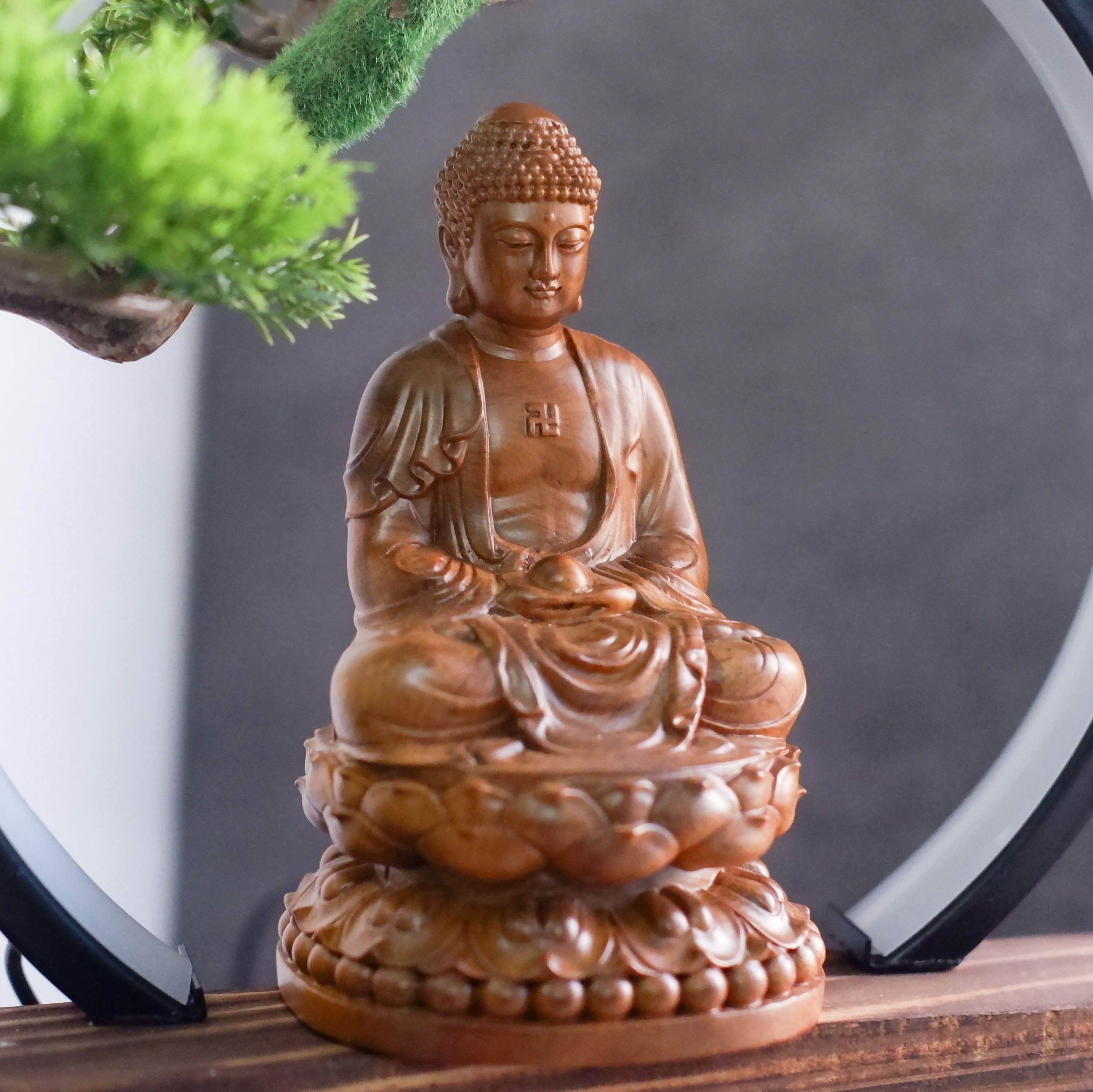 木製座像阿弥陀仏、小型仏像、木製仏教美術風水、家庭用瞑想装飾