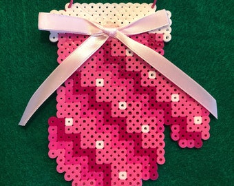 Pink Mitten Ornament Perler Beads flat décor