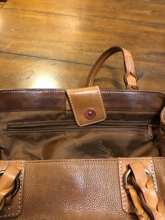 Fossil Handbag with key - image 12