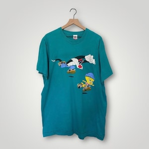 VINTAGE 90&#39;s Tweety Bird & Sylvester Shirt