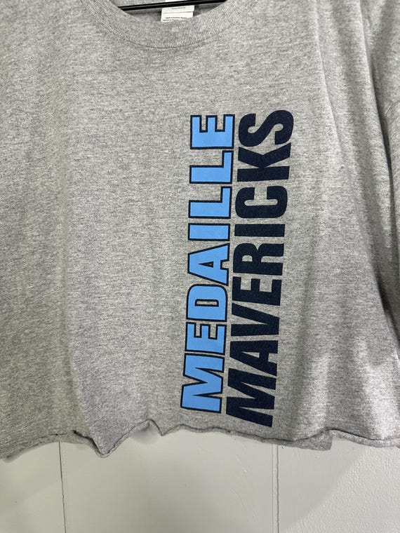2000's Medaille Mavericks College Cropped Shirt View 2
