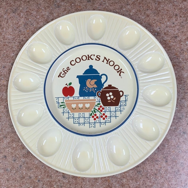 Vintage Treasure Craft "The Cook's Nook" Egg Tray