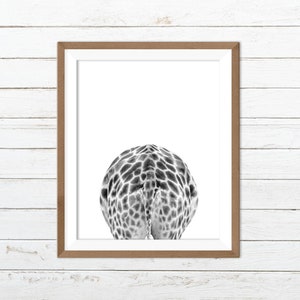 Bathroom animal print, black and white giraffe print