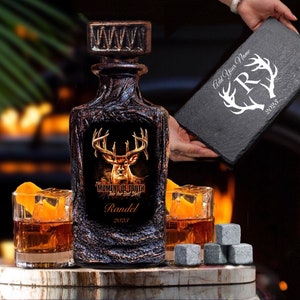 Deer Hunter Personalized Whiskey Decanter Set Gift Box/Customized Serving Appetizer Plate/Home Bar Gift for Men/Barware Gift for Hunters
