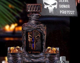 Ensemble personnalisé de carafe à whisky crâne d&#39;officier de police : cadeau de bar personnalisé.