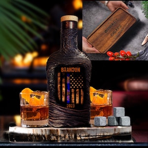 Polizeioffizier Personalisierte Whisky-Dekanter-Set mit Geschenkbox / kundenspezifische Polizisten-Lava-Design / Jubiläums-Ehemann-Barware-kundenspezifischer Likör