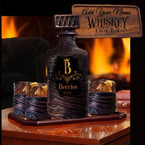 Personalized Monogram Whiskey Decanter Set with Gift Box/Custom Gift Home Bar/Customized Monogrammed Liquor Gift Idea Dad Husband
