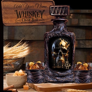 Set di decanter per whisky personalizzato con teschio, con scatola regalo, bicchieri da whisky, tagliere, vassoio per formaggi, bar, idea regalo per liquori personalizzati con monogramma, per uomo