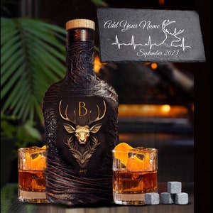 Zestaw dekanterów do whisky myśliwskiej z pudełkiem prezentowym/Personalizowany jeleń do domowego baru/Personalizowany zestaw do likieru myśliwskiego z drewnianą tacą/Pomysły na prezenty dla mężczyzn