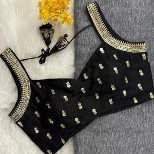 Schwarze Bollywood Phantom Bluse, Ärmelloser Sweetheart Ausschnitt, Gepolstertes Stich Top