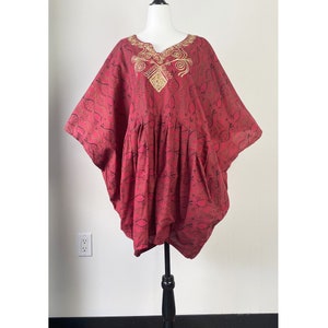 70&#39;s Vintage Hand Printed Red Angel Cape
