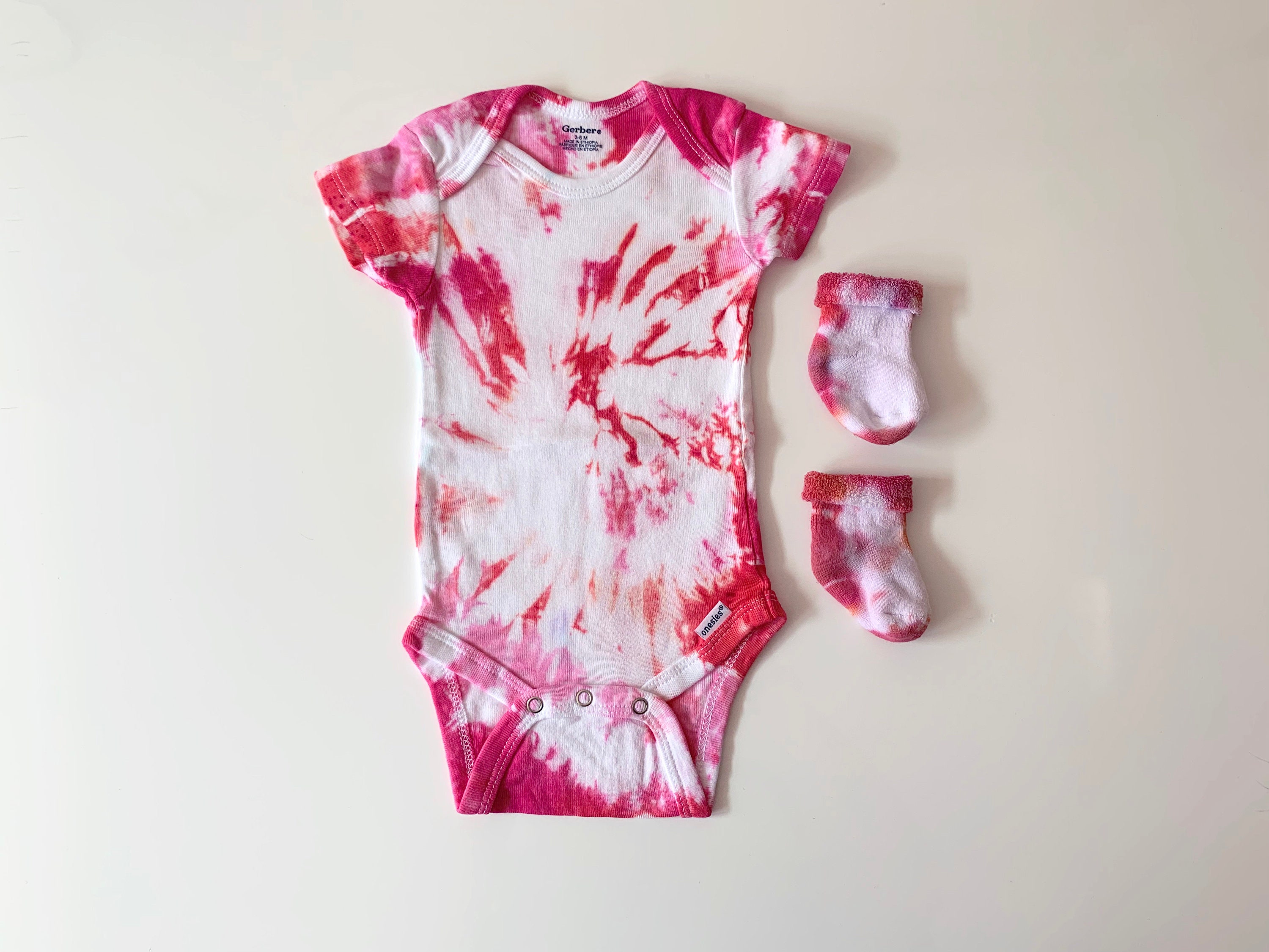 Heart to Heart Tie Dye Baby Onesie - Handmade Tie Dye Cotton Gerber Onesie - Crystal Infused Tie Dye Onesie Sock Set - Magick Baby Gift