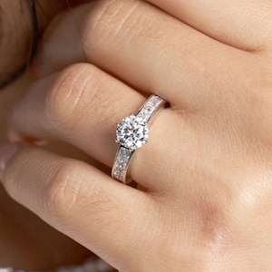 925 Sterling Silver Ladies Round Brilliant Cut Solitaire ring