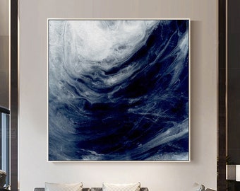 Pintura original moderna abstrata em tela, estilo "Ocean Blue Deep" (Oceano Profundo), com moldura azul marinho e detalhes em índigo. Arte de parede extra grande para decoração de casa.