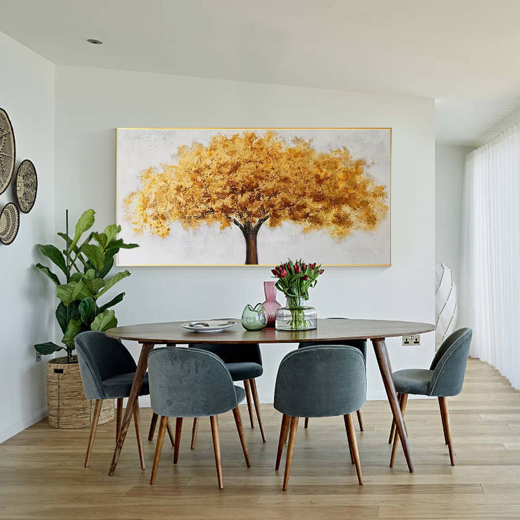 黄金の咲く木の抽象画 キャンバスに描かれた大きな木の塔 質感のある