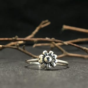Flower ring , oxidized flower ring , Sunflower sterling silver Ring, Flower Stackable Ring,  Balinese silver Ring, Silver Ring ,