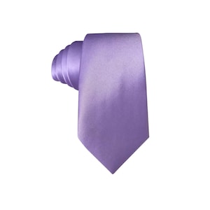 Lavender Satin Wedding Tie: Men&#39;s Necktie & Pocket Square Set