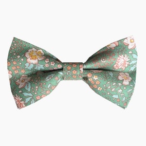 Ensemble noeud papillon et pochette de costume vert menthe à fleurs - Garçons d'honneur pour mariage en coton