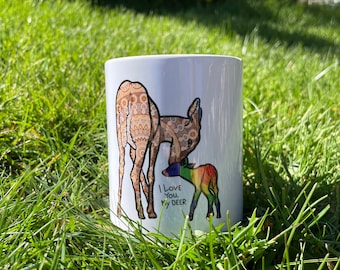 Gay Pride-mugg [Mandala-hjort med Gay Pride-flagga på en vit keramikmugg med handtag]
