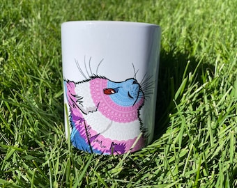 Transgender Pride-mugg [Mandalakatt med transgenderflagga på en vit keramikmugg med handtag]