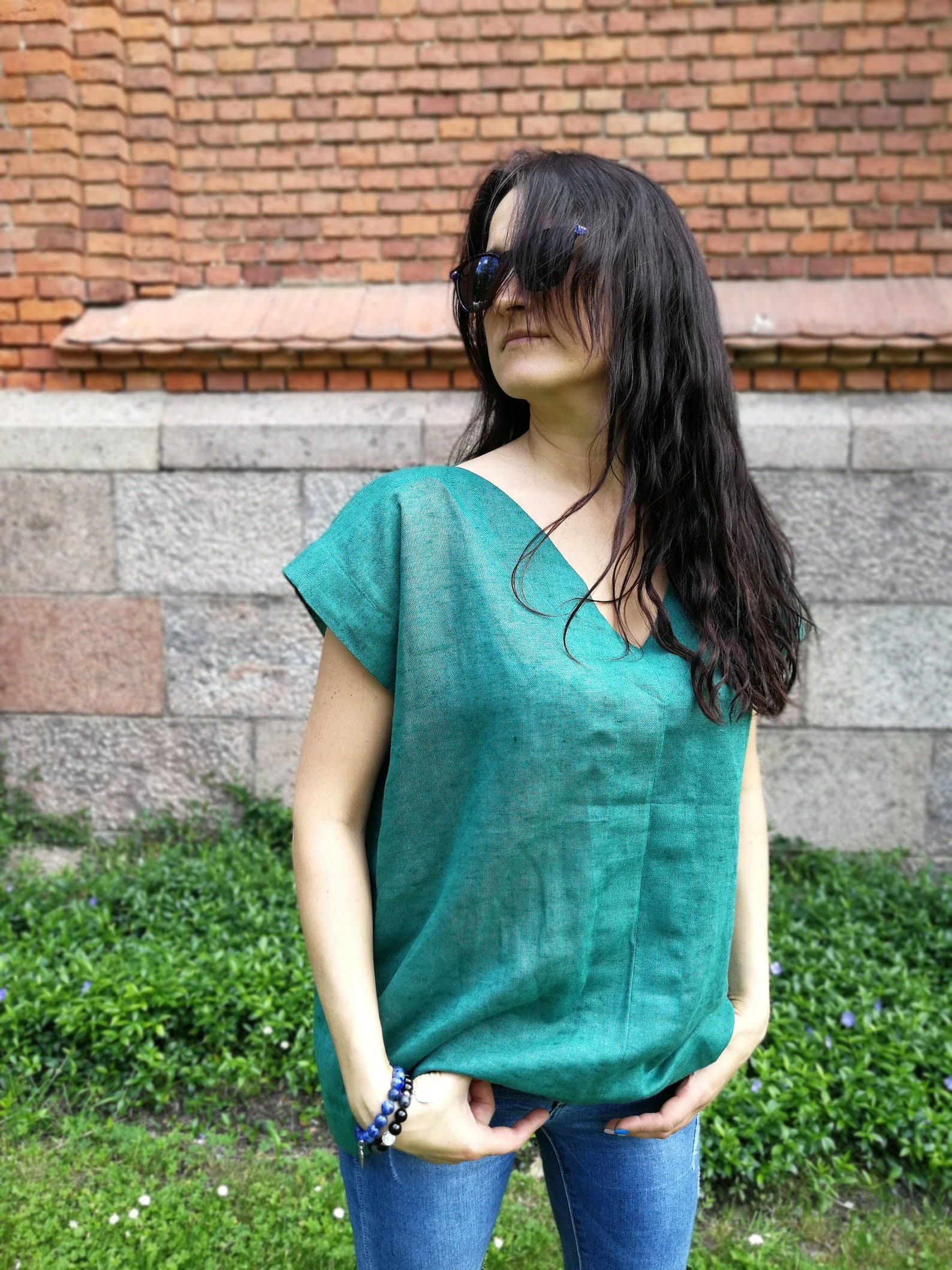 Green Linen Top Linen Blouse Linen Tee Vneck Linen Tshirt Etsy Green Linen Top Linen Blouse Linen Tee Vneck Linen Tshirt Etsy