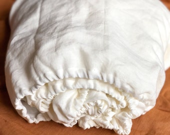 Modern pure linen bedding set supernatural for sensitive skin. organic stonewashed breathable and high quality fabric Anti-allergic