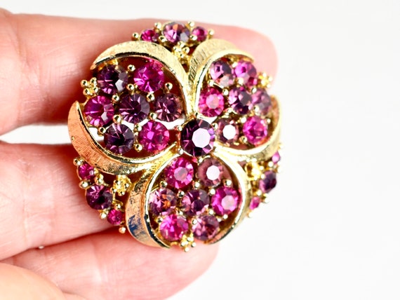 Vintage Brooch Estate Jewelry Gold Tone with Purp… - image 3