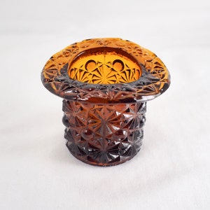 Vintage Daisy and Button Top Hat Butterscotch Toothpick Holder