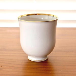 Vintage Heinrich & Co. Bavaria Handleless Porcelain Cup – White with Gold Rim, German Chocolate or Demitasse Tumbler