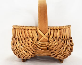 Vintage Buttocks Basket Woven Egg Carrier Farmhouse Garden Basket