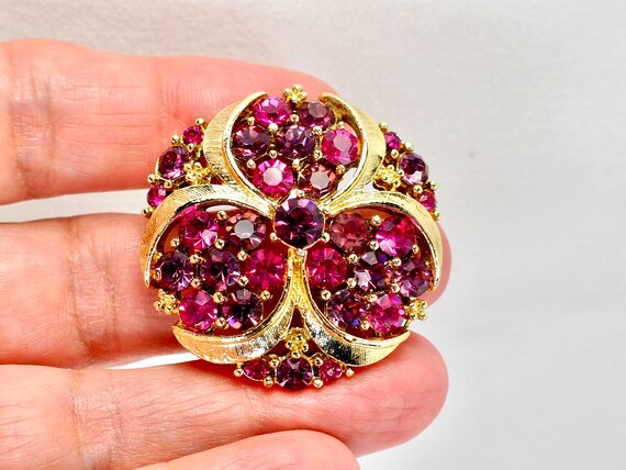 Vintage Brooch Estate Jewelry Gold Tone with Purp… - image 1