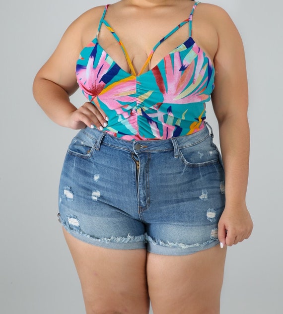 plus size distressed denim shorts