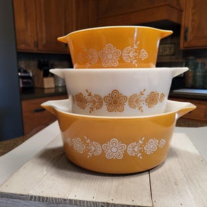 Set Of Three Pyrex Butterfly Gold Casserole Dishes