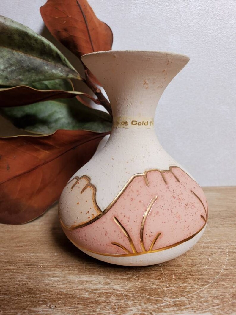 Vintage Mesa Vase 22 Karat Gold Trim Southwestern Decor Etsy