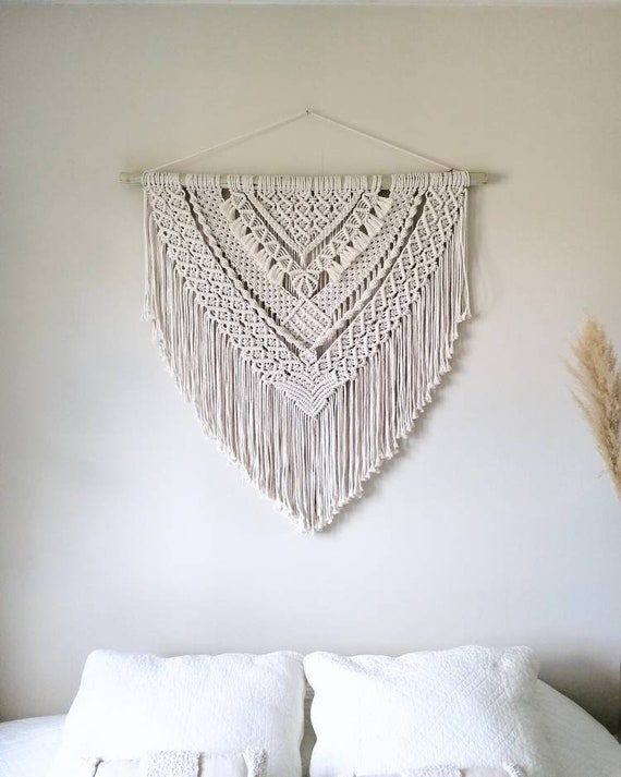 Large wall hanging in macramé on wood for the decoration "NYSSA"