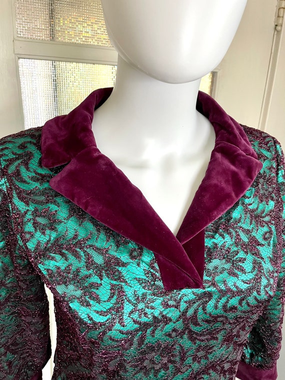 True Vintage 60s Small turquoise satin with burgu… - image 8