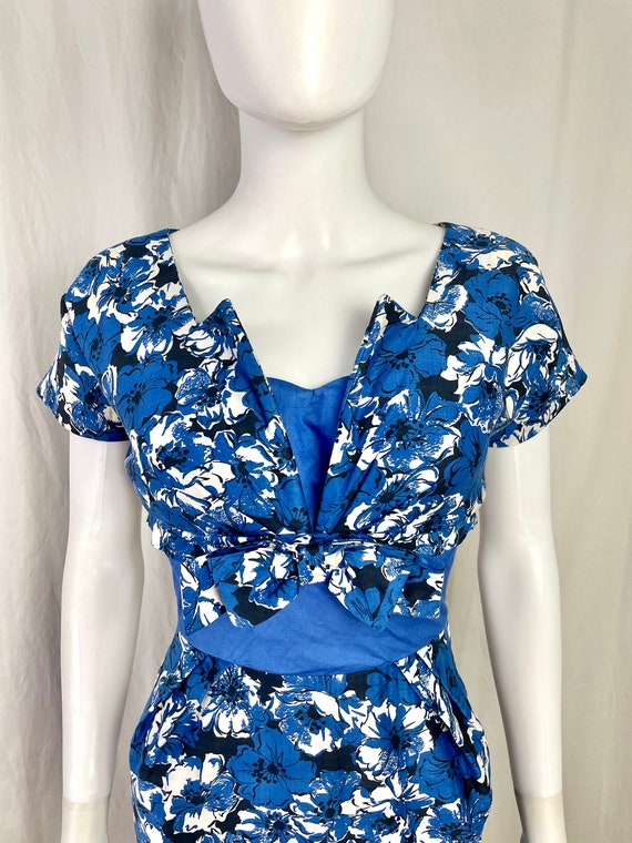 True Vintage 50s XSmall blue floral cotton wiggle… - image 6