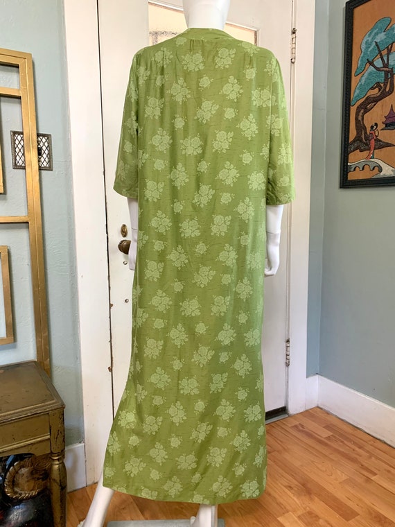 True Vintage 60s Medium Evelyn Pearson Green Flor… - image 8