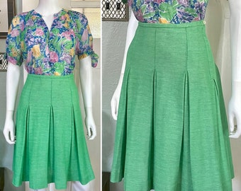 True Vintage 80s Small green pique knit box pleat Skirt