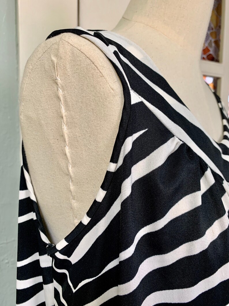 Vintage 70s Zebra Print Nightgown by Boutique New York M L