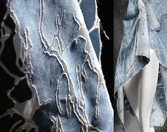Lichtblauwe denimstof, onregelmatig gebrande stof, holle stof, doorzichtige stof, gebarsten stof, designerstof, per meter, A203