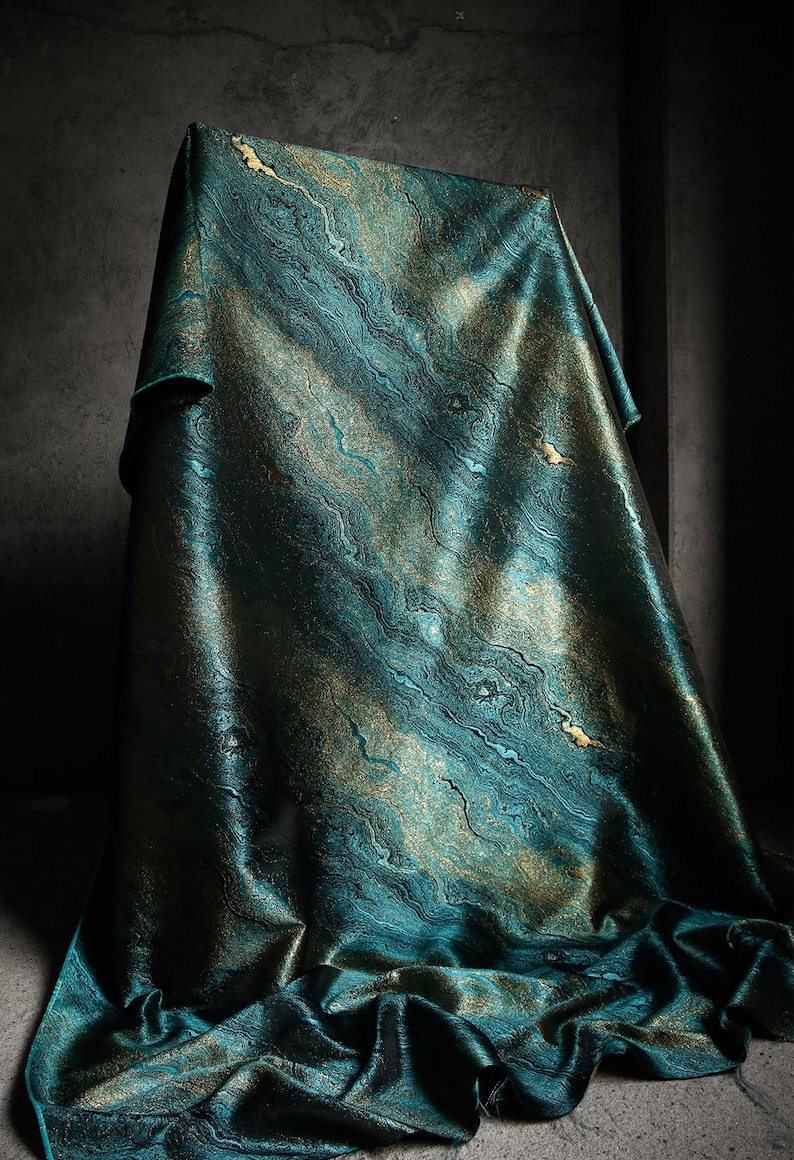 Guilded Pattern Jacquard Fabric, Texture Fabric, Gilded Fabric, Gold-woven Fabric ...